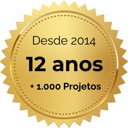 Selo da Plug Solar Energia: desde 2014, 12 anos e mais de mil projetos entregues